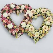 Loose Mixed Flower Entwined Heart