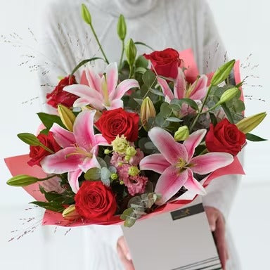 XXL Deluxe Rose and Lily Bouquet